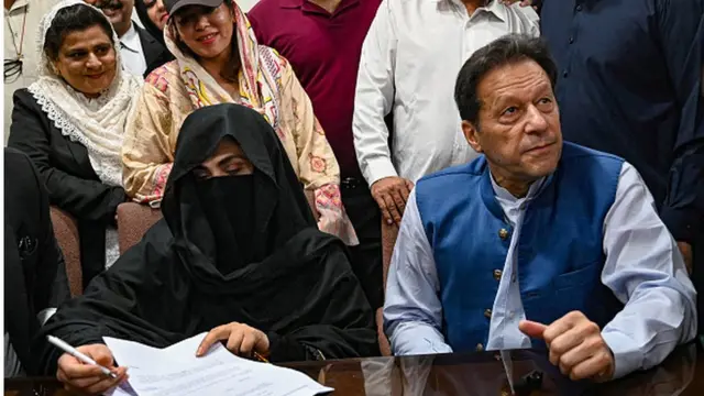 Bushra Bibi Who is the faith healer wife of Pakistani ex-PM Imran