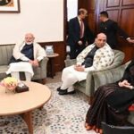 PM मोदी, प्रियंका गांधी, सुप्रिया सुले-धर्मेंद्र यादव… संसद के बाद चाय पर सियासत: पक्ष–विपक्ष आमने-सामने