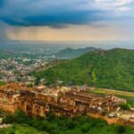 अरावली की चीख: 100 मीटर से नीचे सब कुछ खनन के हवाले?