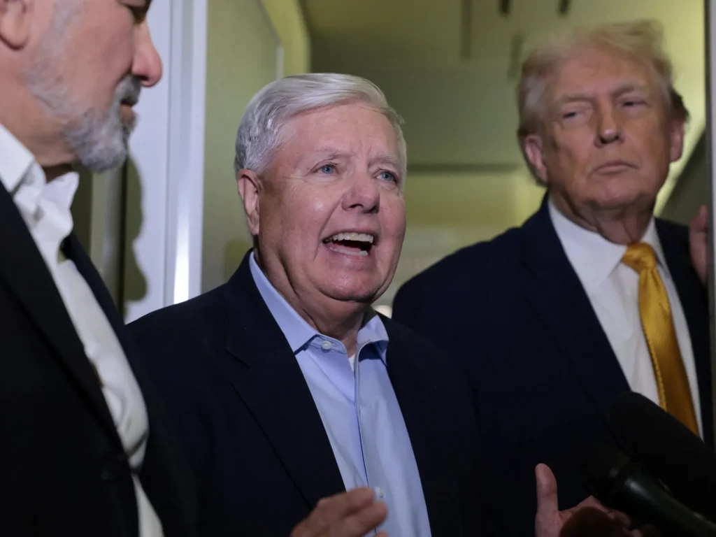 Trump poses with ‘Make Iran Great Again’ hat after Maduro abduction